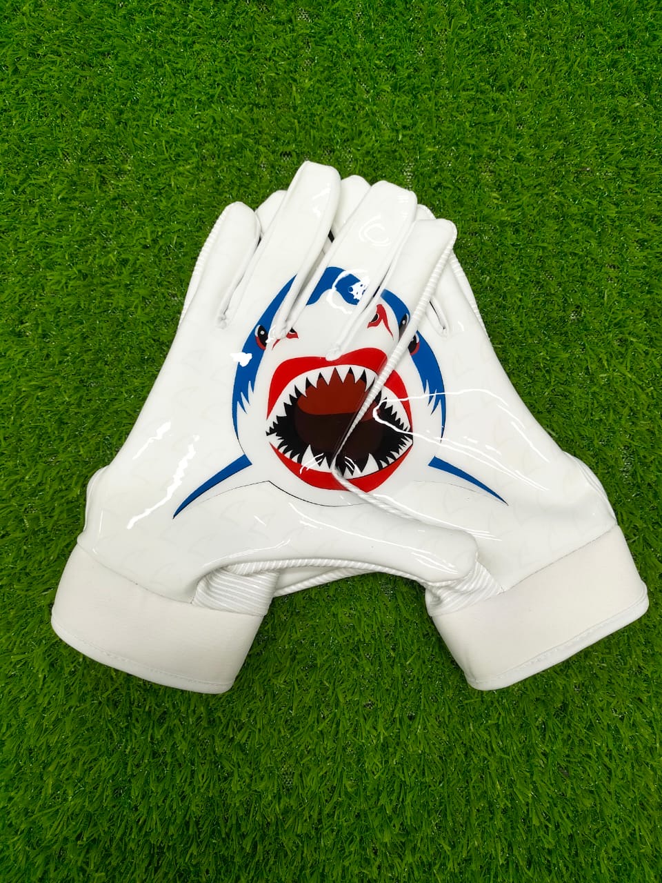MAKO Shark Bite Receiver Glove - ARCTIC WHITE